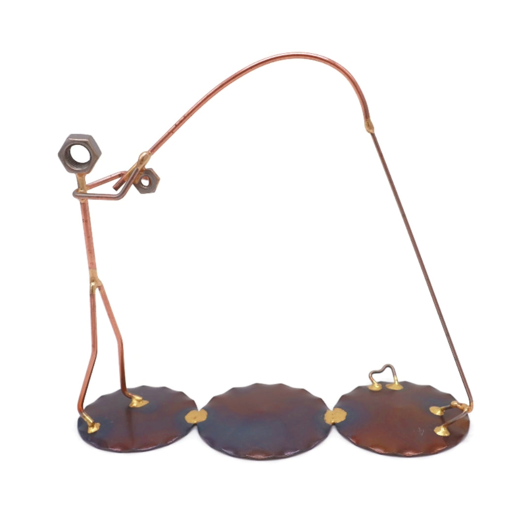 Pescador con pez encendido