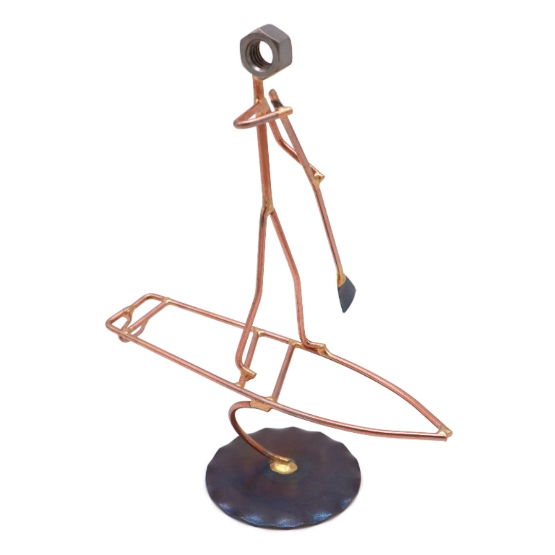 Hombre de tabla de remo